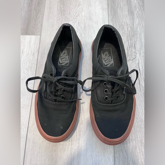 Vans Low Top Sneakers Gum Sole - Picture 1 of 5